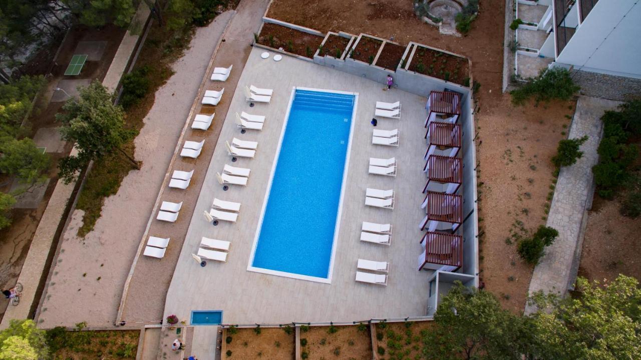 Labranda Senses Resort Vrboska Dış mekan fotoğraf